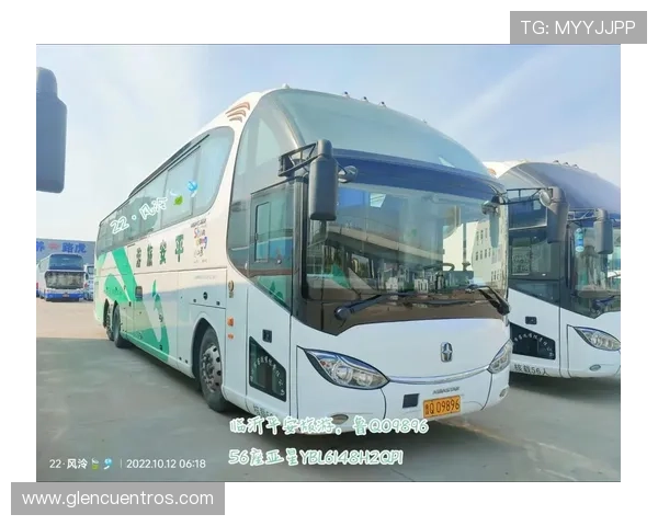 亚星YBL6148型大三轴客车的详细参数介绍与性能分析